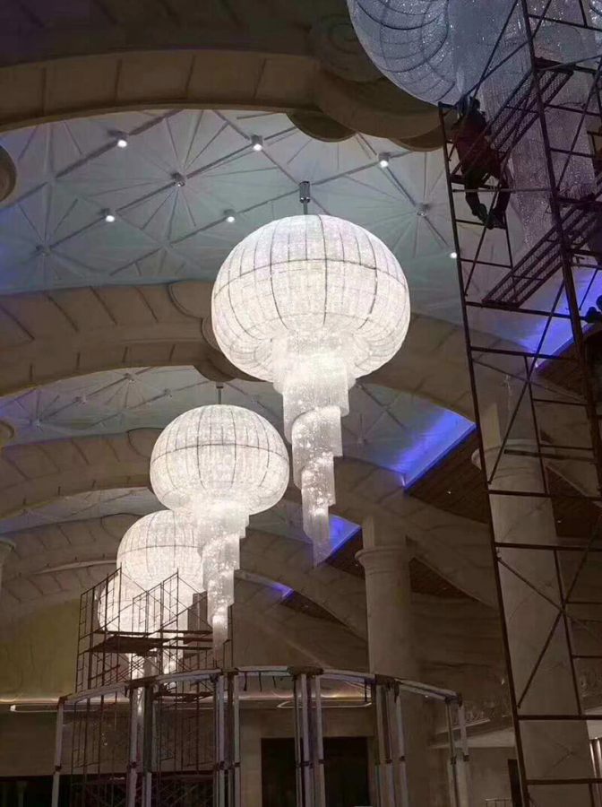 主题酒店大型球形吊灯工程定制